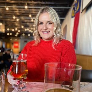 Meet your Posher, Kayla